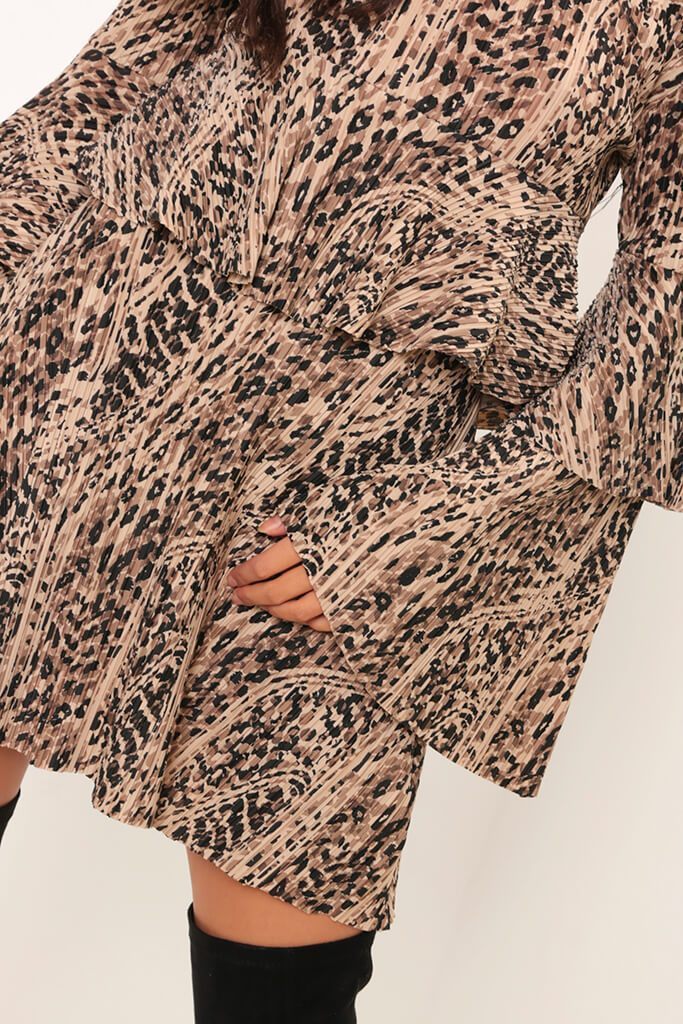 Leopard Print Pleated Flare Sleeve Smock Dress